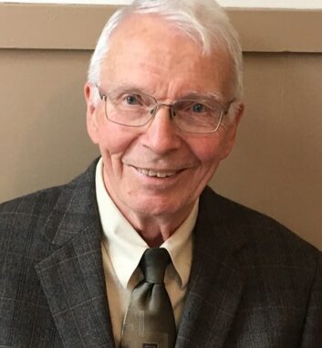 Loren Hoikka Picture